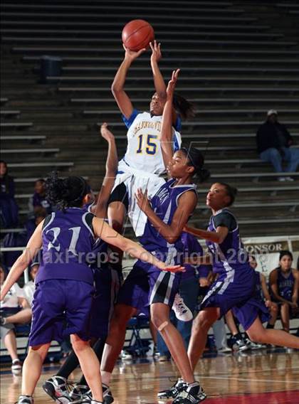 Thumbnail 1 in Warren vs. Channelview (McDonald's Texas Invitational) photogallery.