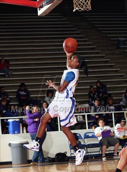 Thumbnail 3 in Warren vs. Channelview (McDonald's Texas Invitational) photogallery.