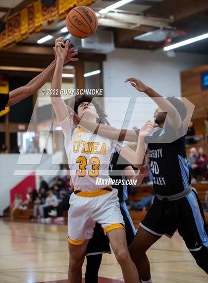 Thumbnail 2 in Dougherty Valley vs. O'Dea (Torrey Pines Holiday Classic Tip-Off) photogallery.