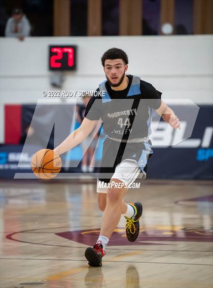 Thumbnail 2 in Dougherty Valley vs. O'Dea (Torrey Pines Holiday Classic Tip-Off) photogallery.