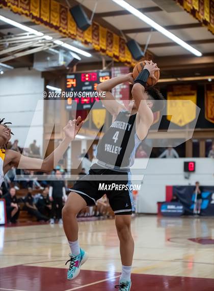 Thumbnail 3 in Dougherty Valley vs. O'Dea (Torrey Pines Holiday Classic Tip-Off) photogallery.