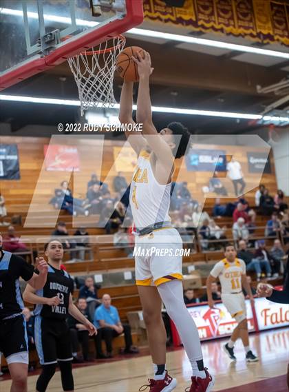 Thumbnail 3 in Dougherty Valley vs. O'Dea (Torrey Pines Holiday Classic Tip-Off) photogallery.