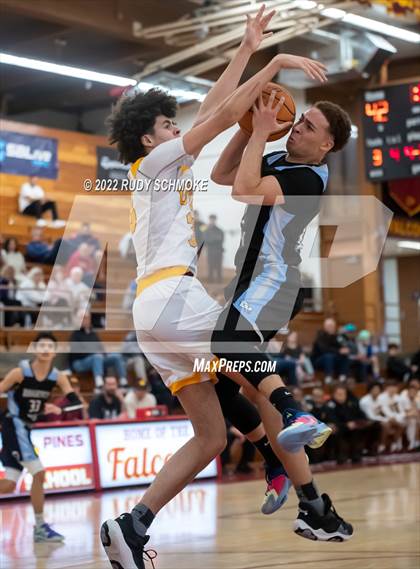 Thumbnail 1 in Dougherty Valley vs. O'Dea (Torrey Pines Holiday Classic Tip-Off) photogallery.