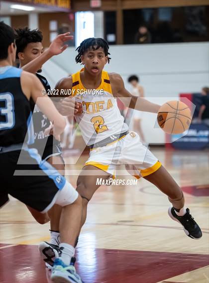 Thumbnail 1 in Dougherty Valley vs. O'Dea (Torrey Pines Holiday Classic Tip-Off) photogallery.