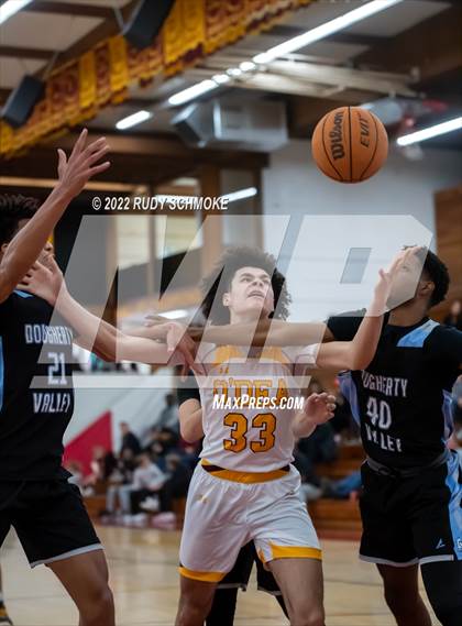 Thumbnail 1 in Dougherty Valley vs. O'Dea (Torrey Pines Holiday Classic Tip-Off) photogallery.