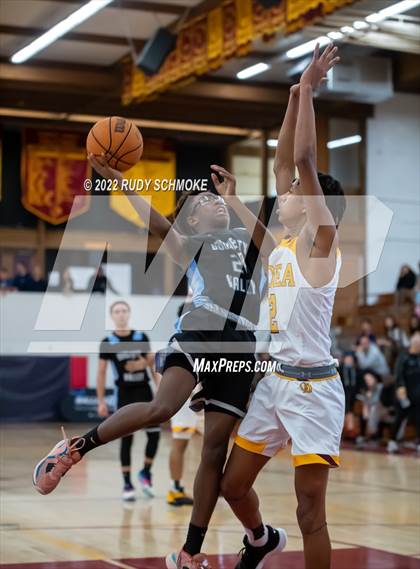 Thumbnail 3 in Dougherty Valley vs. O'Dea (Torrey Pines Holiday Classic Tip-Off) photogallery.