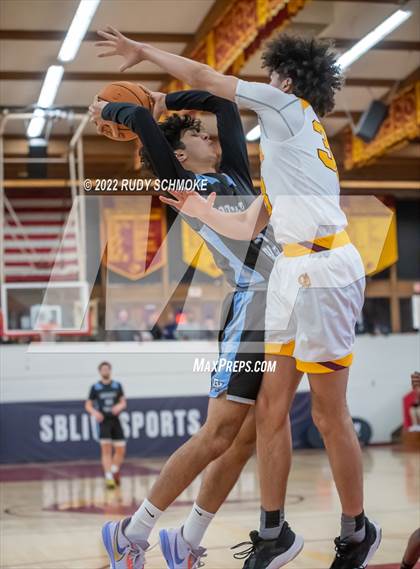Thumbnail 2 in Dougherty Valley vs. O'Dea (Torrey Pines Holiday Classic Tip-Off) photogallery.