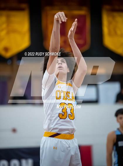 Thumbnail 1 in Dougherty Valley vs. O'Dea (Torrey Pines Holiday Classic Tip-Off) photogallery.
