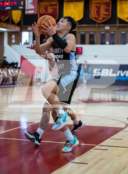 Thumbnail 3 in Dougherty Valley vs. O'Dea (Torrey Pines Holiday Classic Tip-Off) photogallery.