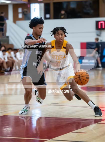 Thumbnail 3 in Dougherty Valley vs. O'Dea (Torrey Pines Holiday Classic Tip-Off) photogallery.