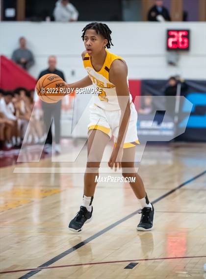 Thumbnail 3 in Dougherty Valley vs. O'Dea (Torrey Pines Holiday Classic Tip-Off) photogallery.