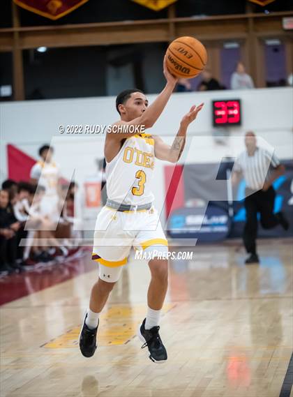 Thumbnail 2 in Dougherty Valley vs. O'Dea (Torrey Pines Holiday Classic Tip-Off) photogallery.