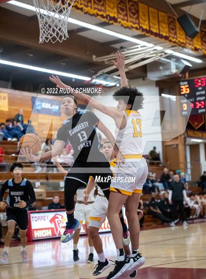 Thumbnail 2 in Dougherty Valley vs. O'Dea (Torrey Pines Holiday Classic Tip-Off) photogallery.