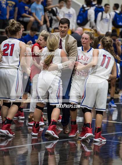 Thumbnail 1 in Sunnyvale vs. Alba-Golden (UIL 3A Regional Quarterfinal Playoff) photogallery.