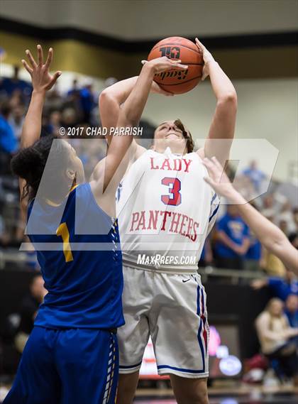 Thumbnail 2 in Sunnyvale vs. Alba-Golden (UIL 3A Regional Quarterfinal Playoff) photogallery.