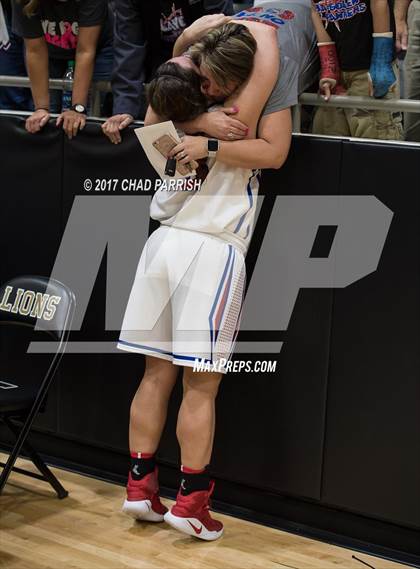 Thumbnail 1 in Sunnyvale vs. Alba-Golden (UIL 3A Regional Quarterfinal Playoff) photogallery.