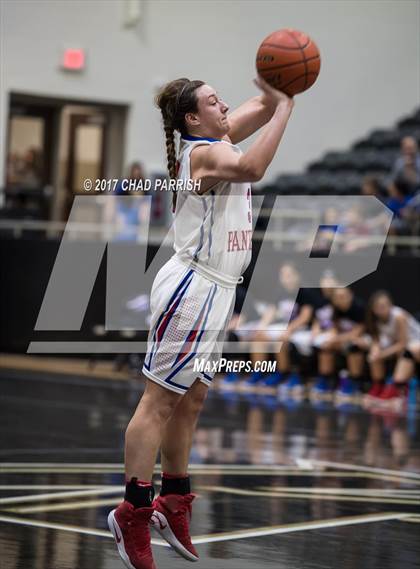 Thumbnail 1 in Sunnyvale vs. Alba-Golden (UIL 3A Regional Quarterfinal Playoff) photogallery.
