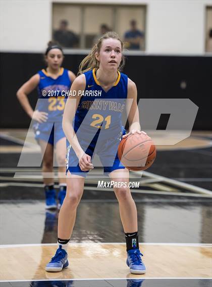 Thumbnail 1 in Sunnyvale vs. Alba-Golden (UIL 3A Regional Quarterfinal Playoff) photogallery.
