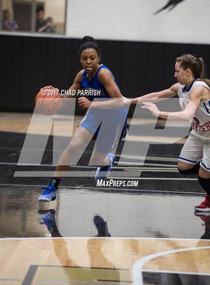 Thumbnail 2 in Sunnyvale vs. Alba-Golden (UIL 3A Regional Quarterfinal Playoff) photogallery.