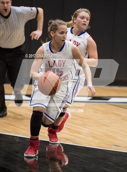 Thumbnail 2 in Sunnyvale vs. Alba-Golden (UIL 3A Regional Quarterfinal Playoff) photogallery.
