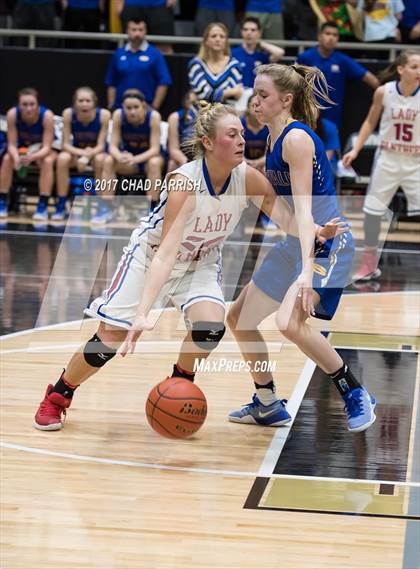 Thumbnail 2 in Sunnyvale vs. Alba-Golden (UIL 3A Regional Quarterfinal Playoff) photogallery.