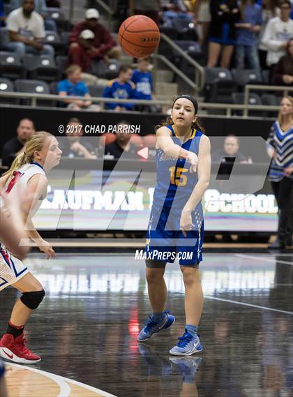 Thumbnail 3 in Sunnyvale vs. Alba-Golden (UIL 3A Regional Quarterfinal Playoff) photogallery.