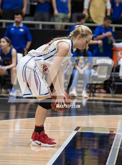 Thumbnail 2 in Sunnyvale vs. Alba-Golden (UIL 3A Regional Quarterfinal Playoff) photogallery.