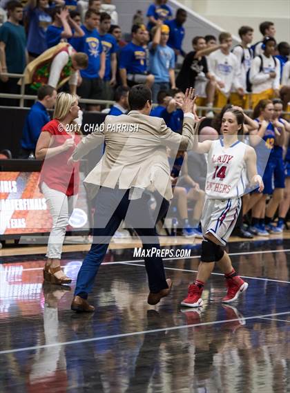 Thumbnail 1 in Sunnyvale vs. Alba-Golden (UIL 3A Regional Quarterfinal Playoff) photogallery.