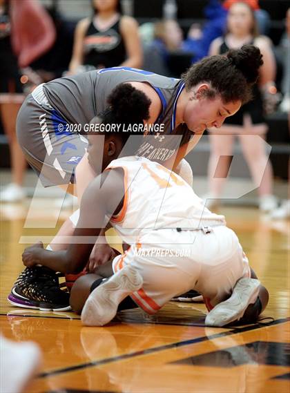 Thumbnail 1 in Weatherford vs Haltom photogallery.