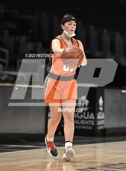 Thumbnail 2 in Poly vs. San Gabriel Academy photogallery.