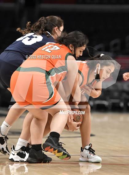 Thumbnail 2 in Poly vs. San Gabriel Academy photogallery.