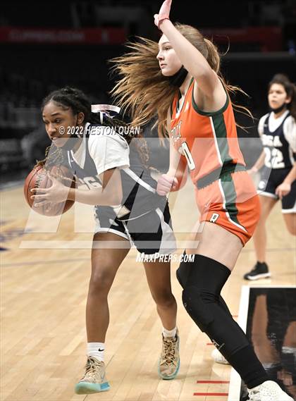 Thumbnail 2 in Poly vs. San Gabriel Academy photogallery.