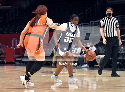 Thumbnail 3 in Poly vs. San Gabriel Academy photogallery.