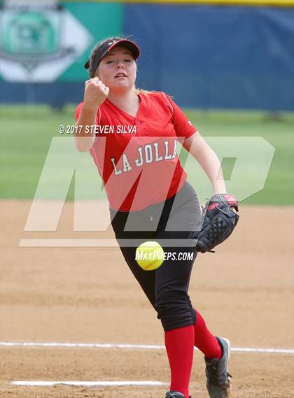 Thumbnail 1 in La Jolla vs. Mission Bay (CIF SDS D4 Final) photogallery.