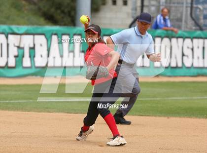 Thumbnail 1 in La Jolla vs. Mission Bay (CIF SDS D4 Final) photogallery.