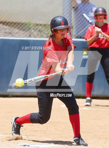 Thumbnail 2 in La Jolla vs. Mission Bay (CIF SDS D4 Final) photogallery.
