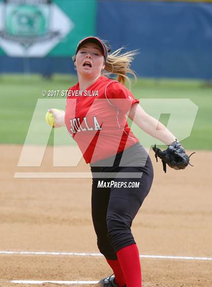 Thumbnail 3 in La Jolla vs. Mission Bay (CIF SDS D4 Final) photogallery.