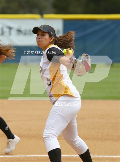 Thumbnail 3 in La Jolla vs. Mission Bay (CIF SDS D4 Final) photogallery.