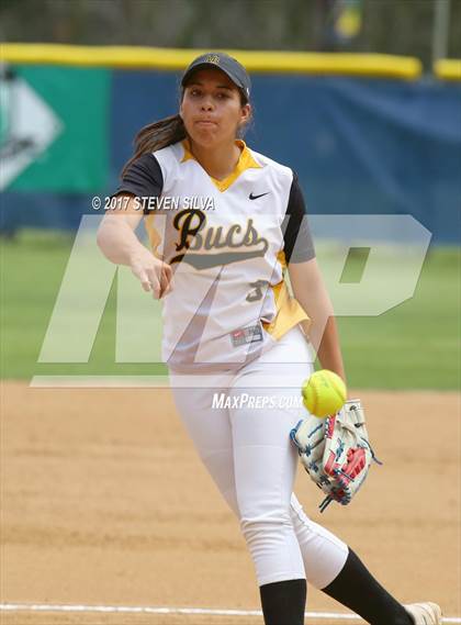 Thumbnail 3 in La Jolla vs. Mission Bay (CIF SDS D4 Final) photogallery.