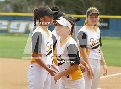 Thumbnail 1 in La Jolla vs. Mission Bay (CIF SDS D4 Final) photogallery.
