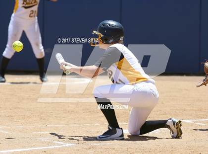 Thumbnail 1 in La Jolla vs. Mission Bay (CIF SDS D4 Final) photogallery.