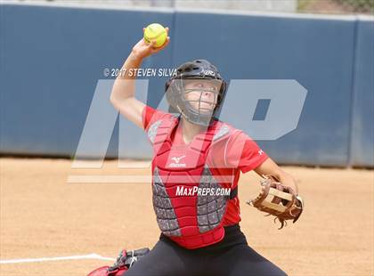 Thumbnail 1 in La Jolla vs. Mission Bay (CIF SDS D4 Final) photogallery.