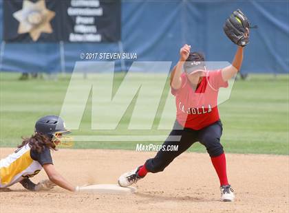 Thumbnail 1 in La Jolla vs. Mission Bay (CIF SDS D4 Final) photogallery.