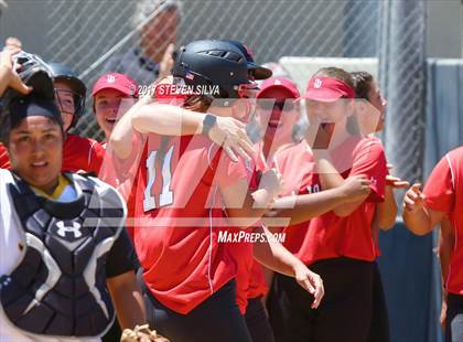 Thumbnail 1 in La Jolla vs. Mission Bay (CIF SDS D4 Final) photogallery.