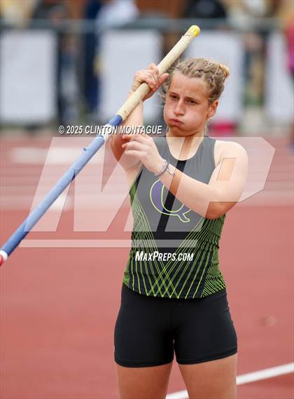 Thumbnail 2 in Devon Allen Invitational (Pole Vault) photogallery.