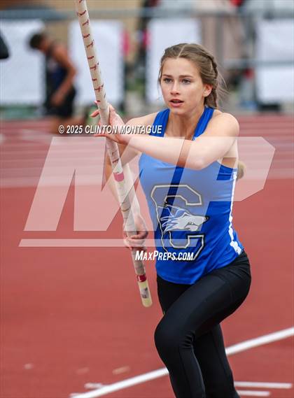 Thumbnail 3 in Devon Allen Invitational (Pole Vault) photogallery.