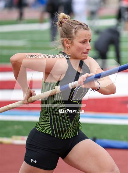 Thumbnail 1 in Devon Allen Invitational (Pole Vault) photogallery.