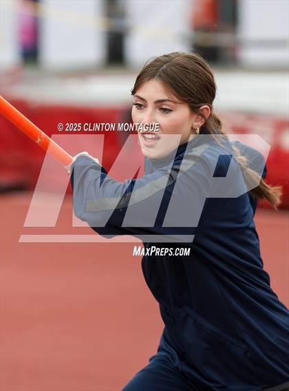 Thumbnail 2 in Devon Allen Invitational (Pole Vault) photogallery.