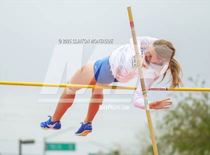 Thumbnail 3 in Devon Allen Invitational (Pole Vault) photogallery.