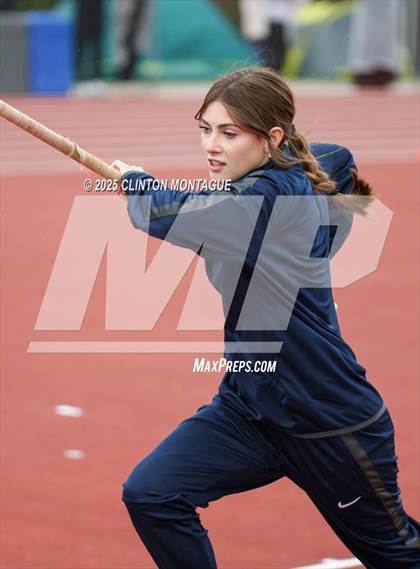 Thumbnail 1 in Devon Allen Invitational (Pole Vault) photogallery.